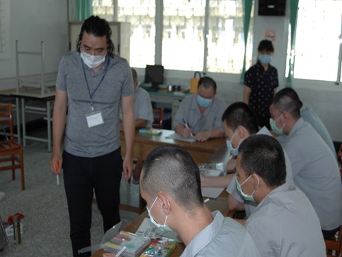 講師傅弘毅先生上課與同學互動情形(JPG檔)