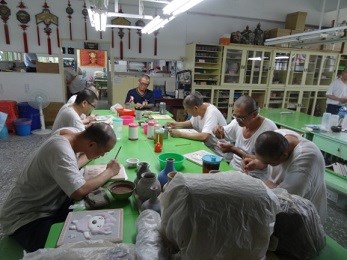 本監收容人.參與自營作業及技訓班.jpg