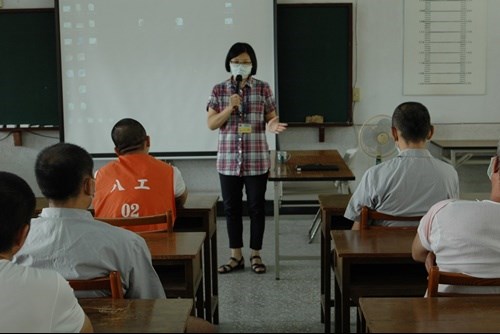 更生保護會雲林分會李主任昭慧介紹更生保護服務事項2.jpg