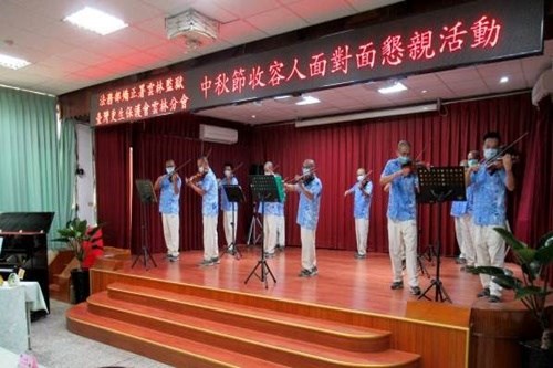 小提琴班演出情形(JPG)