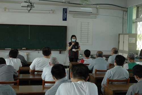 更生保護會雲林分會李主任昭慧介紹更生保護服務事項(JPG)