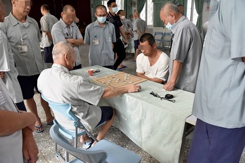 比賽時同學精神專注.JPG