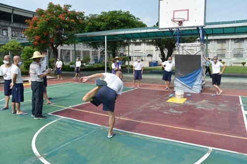 Senior group competition(JPG)